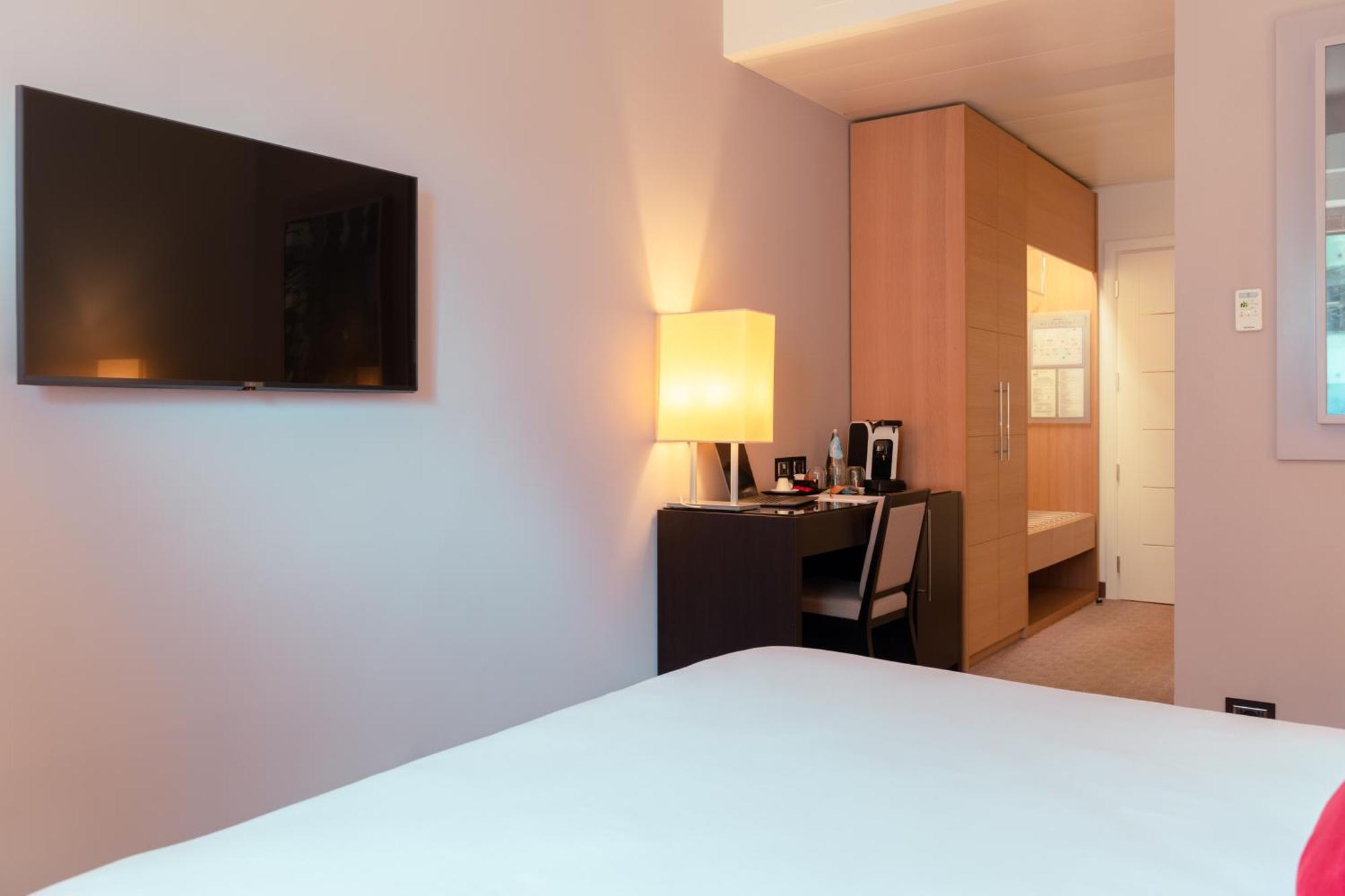 Ariha Hotel コゼンツァ エクステリア 写真